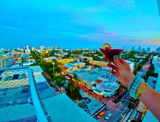 2Bedroom 2Bath Loft Exclusive Rooftop&Jacuzzi,1Block From Beach Miami Beach Ngoại thất bức ảnh