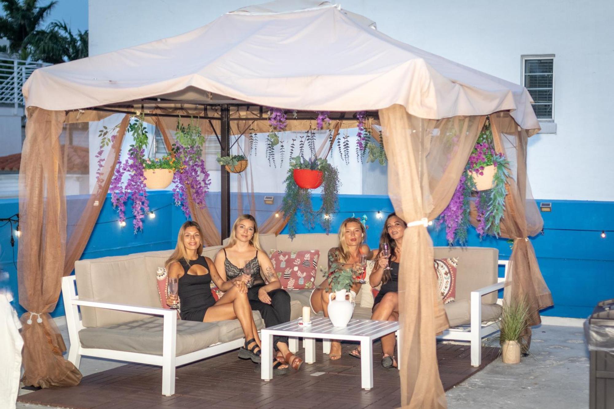 2Bedroom 2Bath Loft Exclusive Rooftop&Jacuzzi,1Block From Beach Miami Beach Ngoại thất bức ảnh